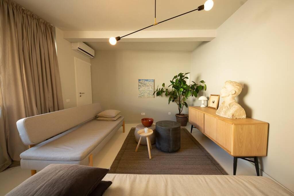 Zen Apartment - Calea Victoriei Bukarest Kültér fotó
