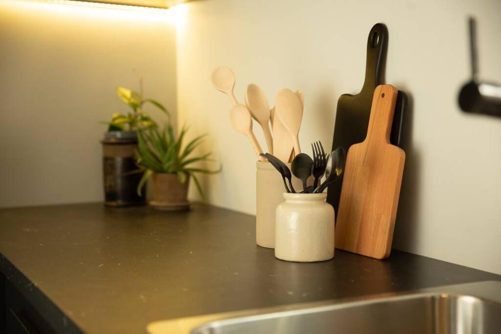 Zen Apartment - Calea Victoriei Bukarest Kültér fotó