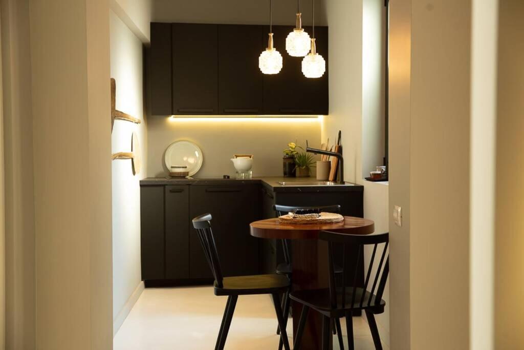 Zen Apartment - Calea Victoriei Bukarest Kültér fotó