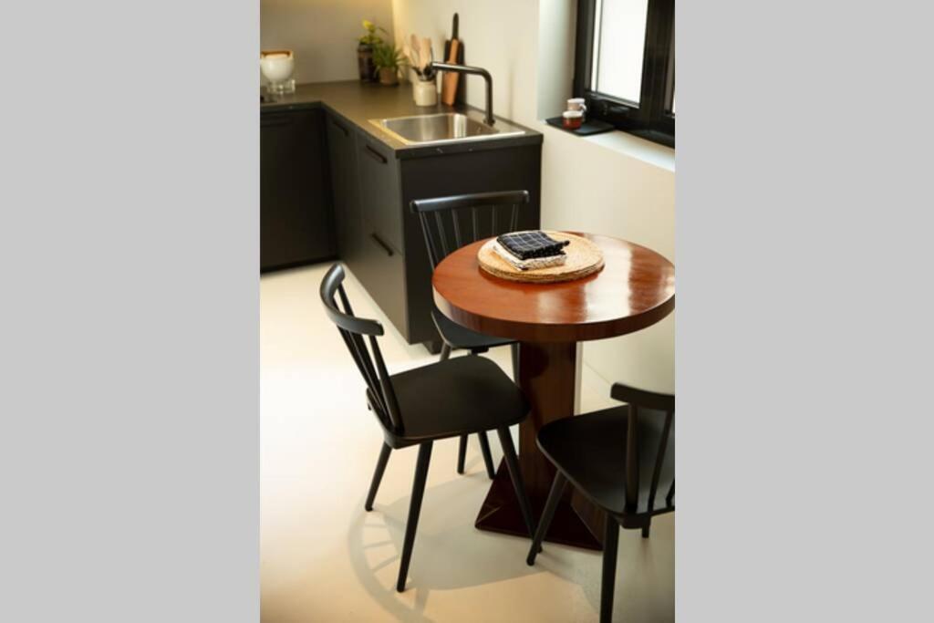Zen Apartment - Calea Victoriei Bukarest Kültér fotó